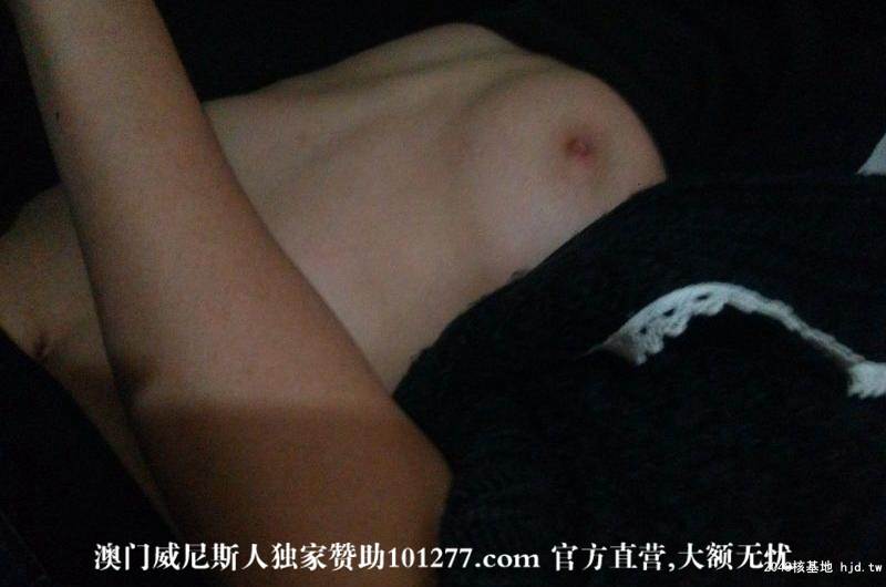 95后粉嫩女友，身材好到爆[20P]