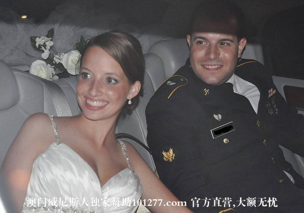外国新娘和她婚纱下的身体——军嫂的私密写真【17P】-第1章-图片5